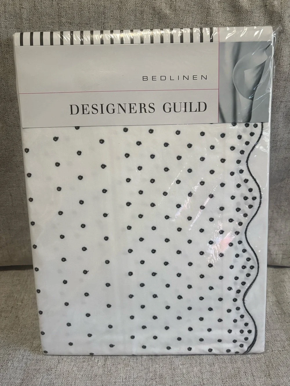 Designers Guild White Cotton Flat Sheet with Broderie Anglaise Scalloped Edge